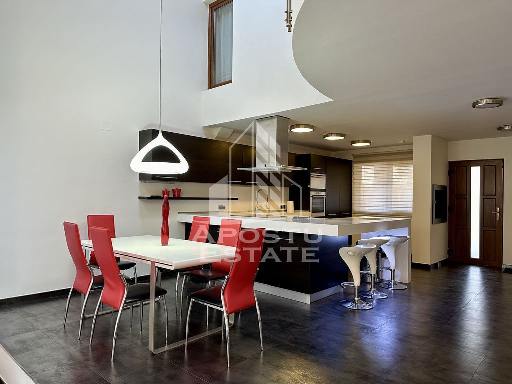 Casă individuală cu teren si garaj in zona Gara de Est,...