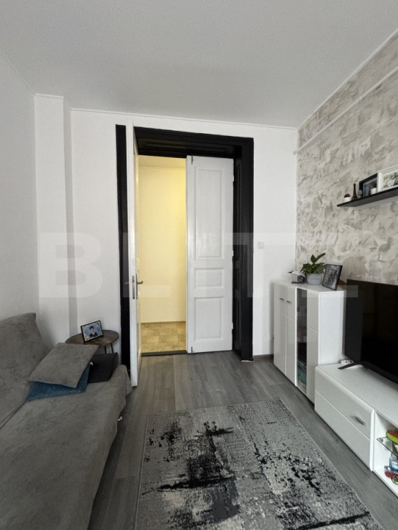 Apartament in casa pe parter, 4 camere, 80 mp utili, zona ce