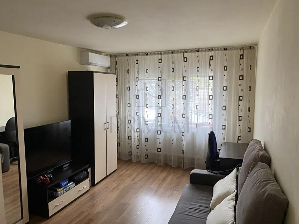 LIPOVEI - 2 Camere - Etajul 1 - Centrala proprie - Clima