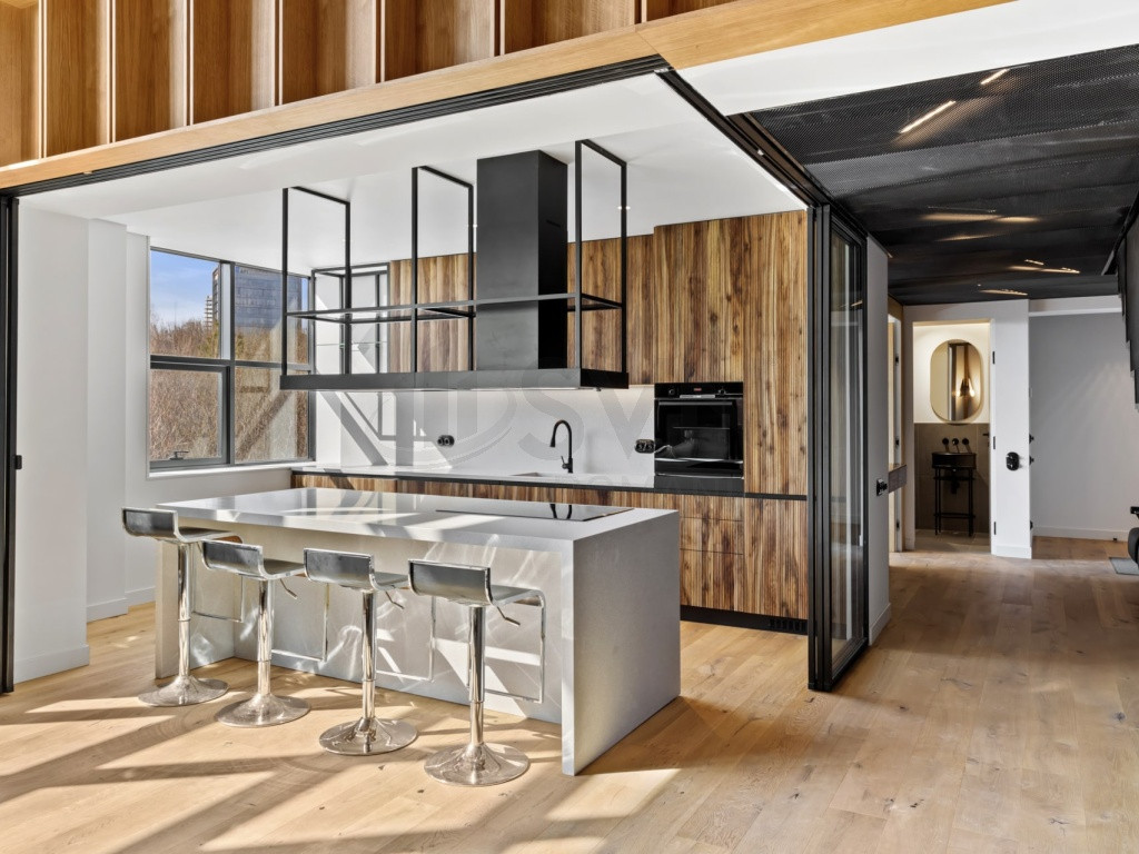 Apartament tip loft I 4 camere I Design industrial in Flo...