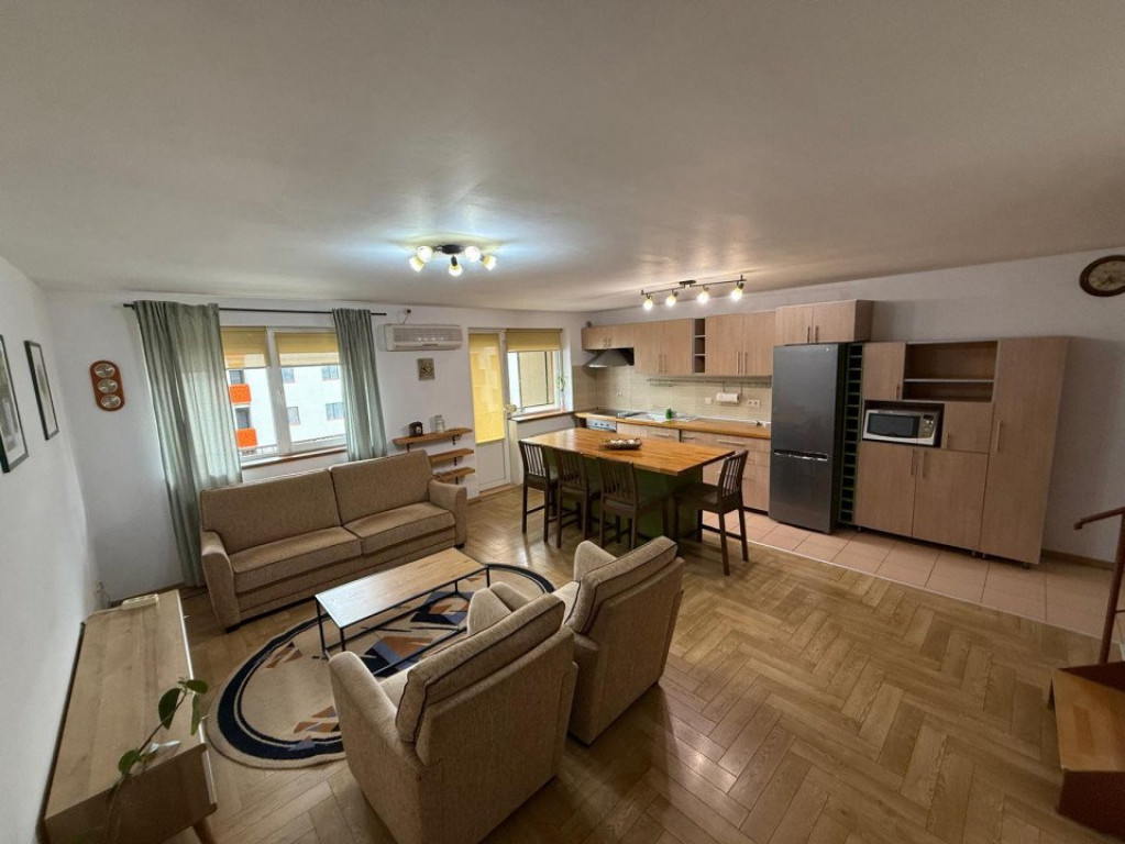 Apartament cu 3 camere pe 2 nivele, 90 mp, zona Rahovei