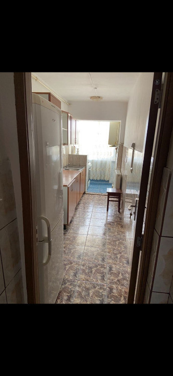 Garsoniera decomandata - zona Vlahuta.