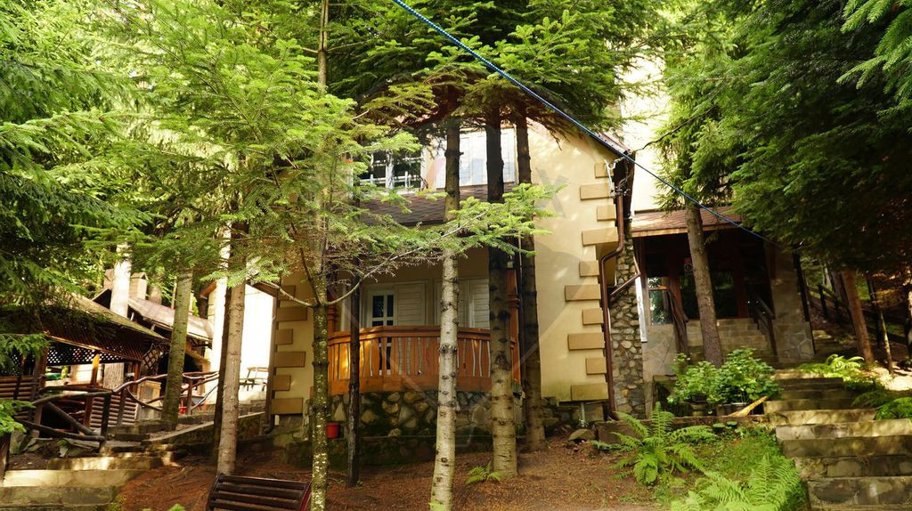 DE VANZARE Pensiune | 12 camere | Bisoca / Buzau