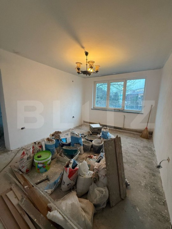 Apartament cu 3 camere, 65 mp, etajul 1, zona Energeticienil