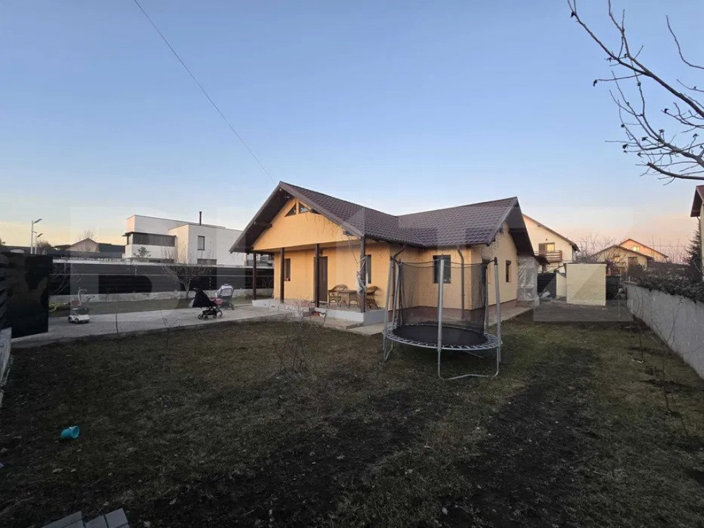 Casa 4 camere, 550 mp teren, Valea Lupului