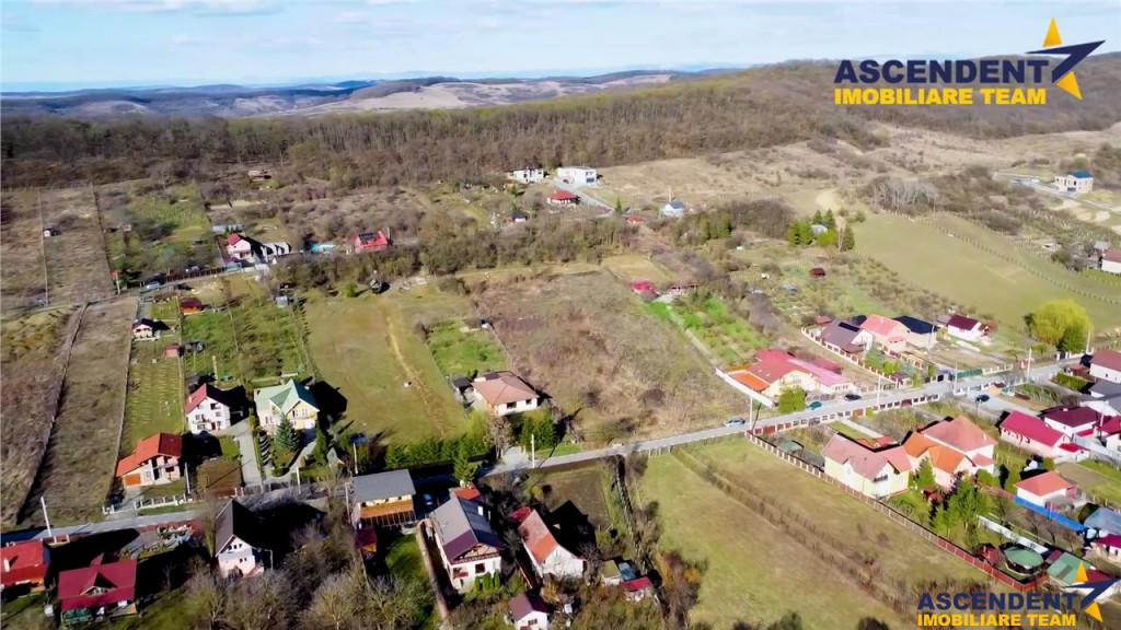 FILM!2.580mp,intravilan,construibil,sursa proprie apa,Valea