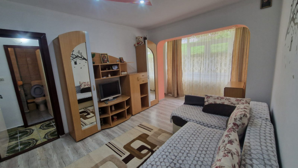 Marinarul, parter, centrala termica, mobilat-utilat