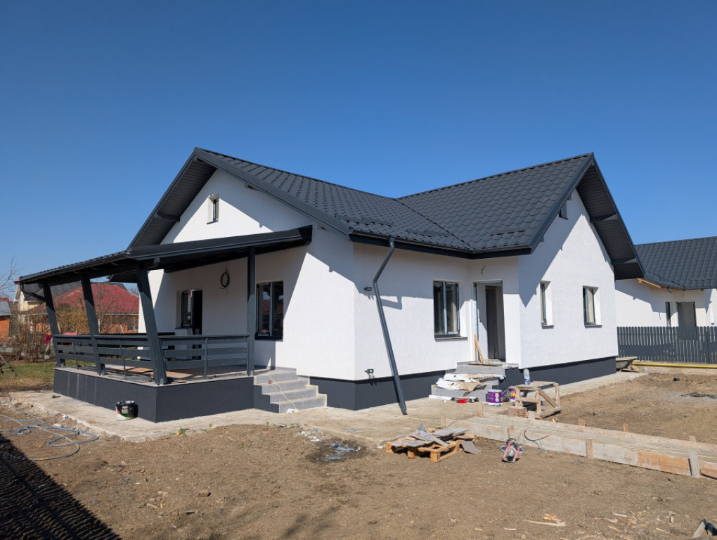 Casa 3 dormitoare- Lilieci # 5 minute de Arena Mall