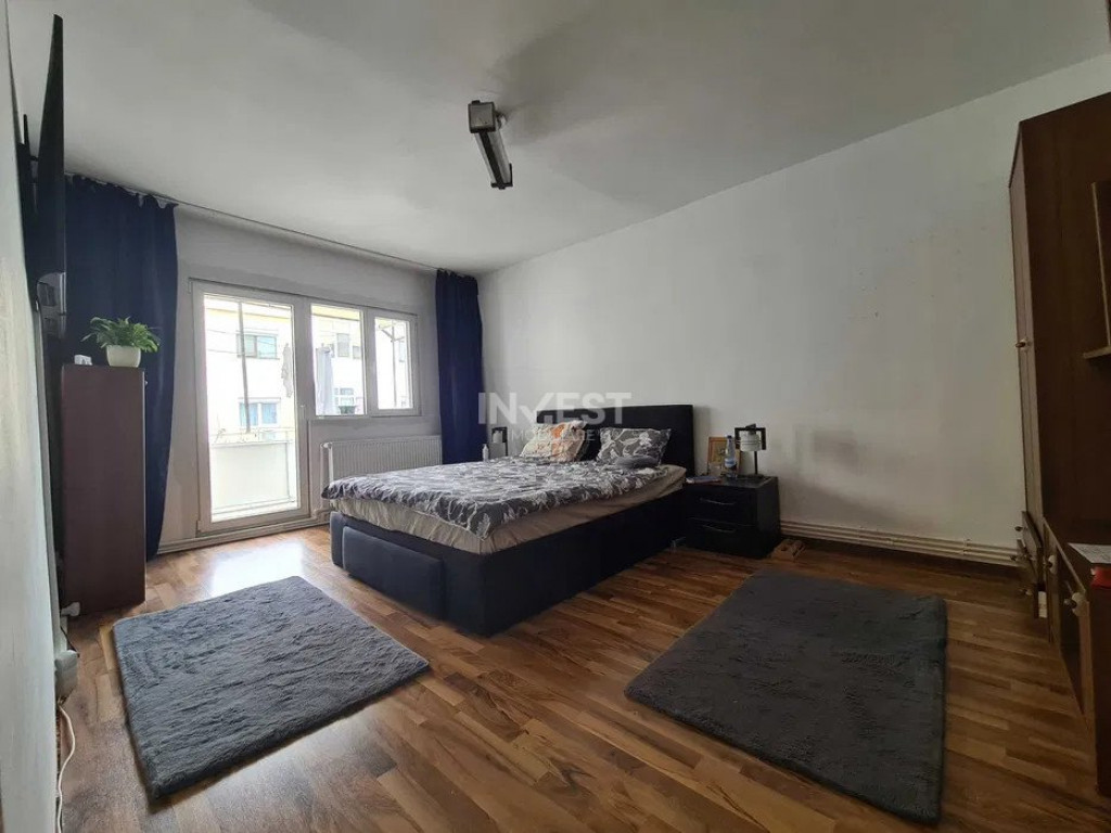 Dacia - Ap 3 camere, 2 balcoane, etaj 3