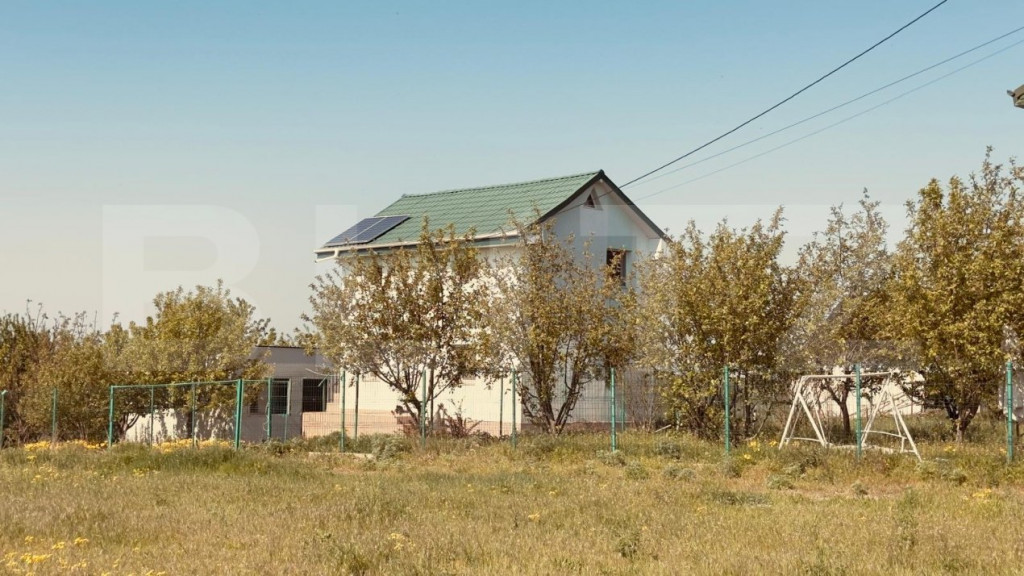 Casa 4 camere, 102 mp utili, 400 mp teren, Breazu