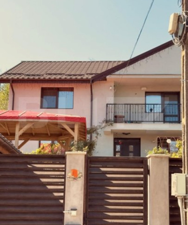 Casa 5 camere, 170mp, plus garaj, 900mp teren, Rediu