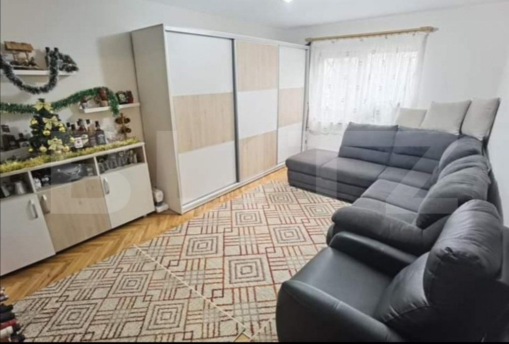 Apartament de 3 camere, decomandat, Rogerius