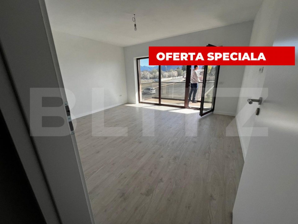 APARTAMENT SUPERB camere , decomandat 85 mp + terasa panoram