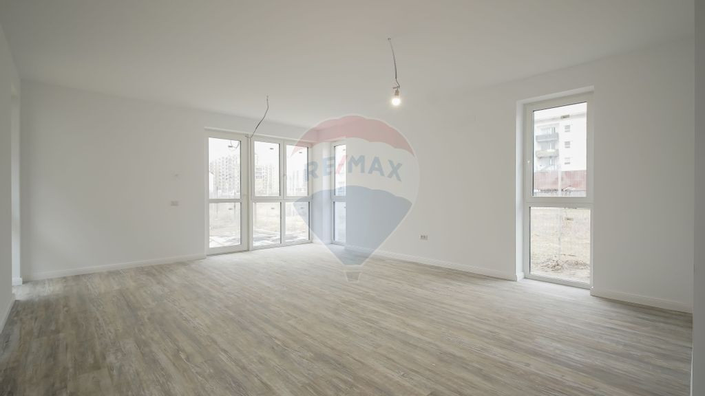 Casa individuala cu 4 camere - Tractorul - Coresi