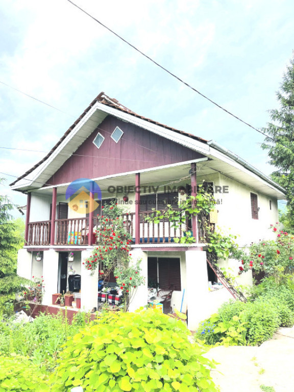 CASA cu etaj comuna ALEXANDRU CEL BUN - VADURELE