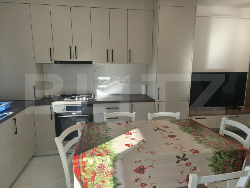 Apartament de inchiriat cu 3 camere, etaj 2, Radauti