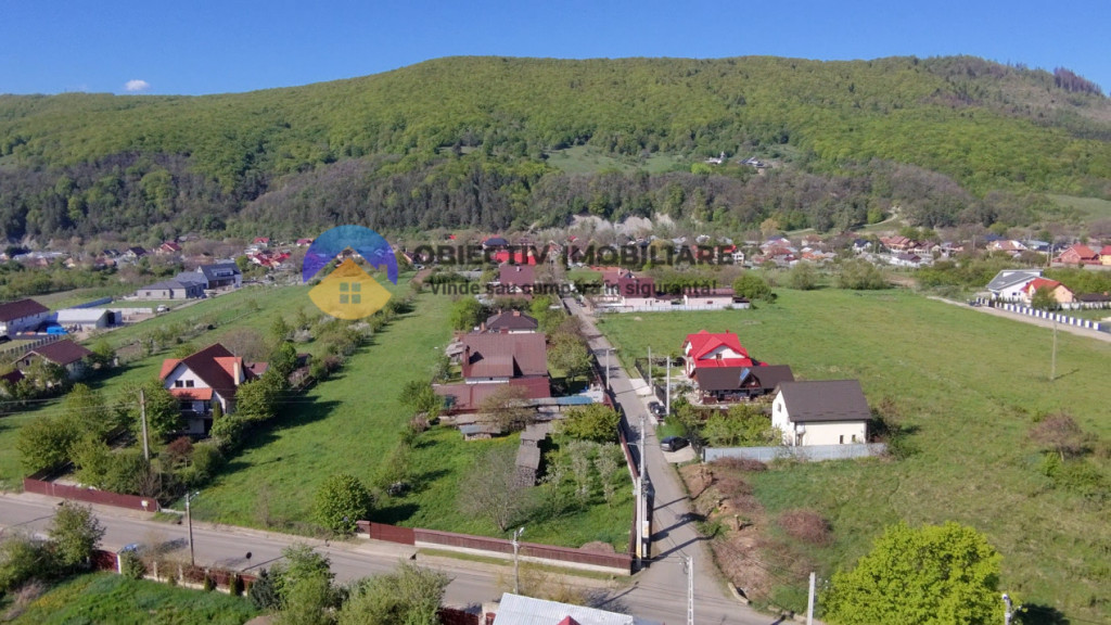 Casa spațioasa cu teren generos de vanzare in Piatra Neamț