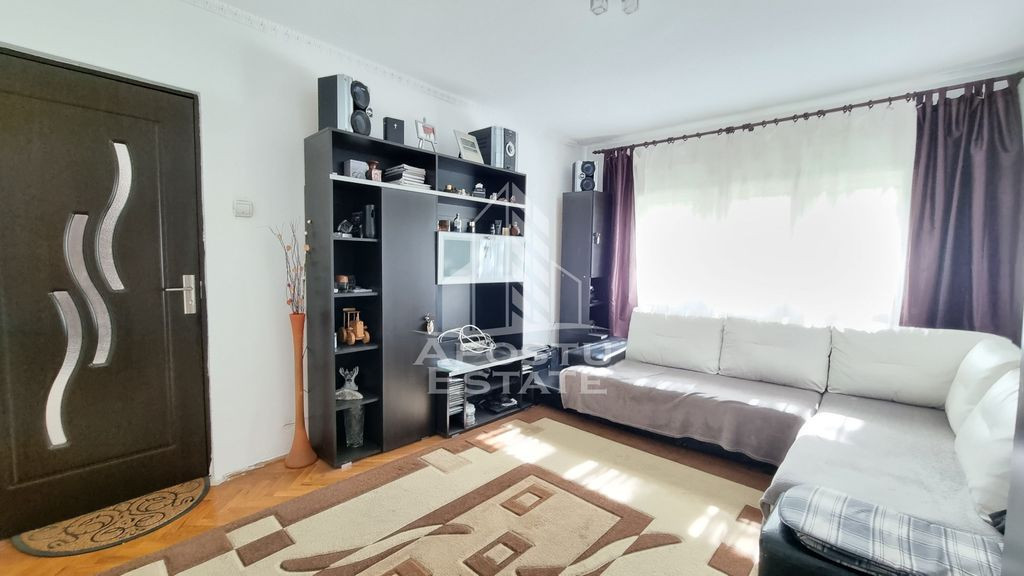 Apartament 3 camere, etaj intermediar, centrala proprie, ...