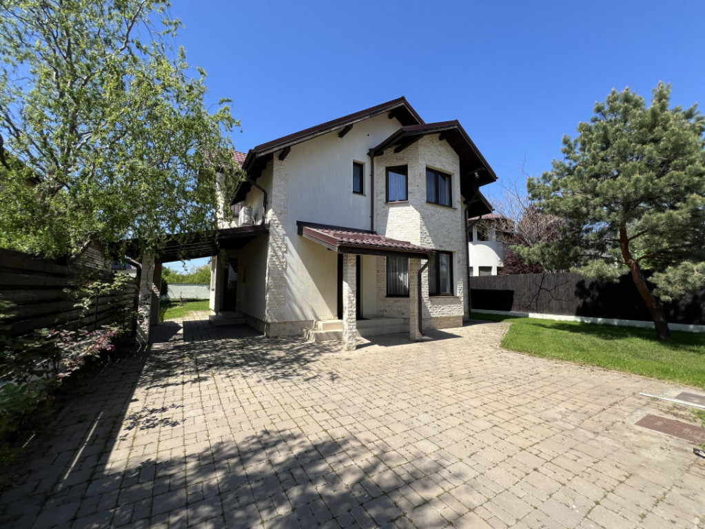 Casa Individuala 4 camere Mogosoaia. Curte generoasa, 450 mp