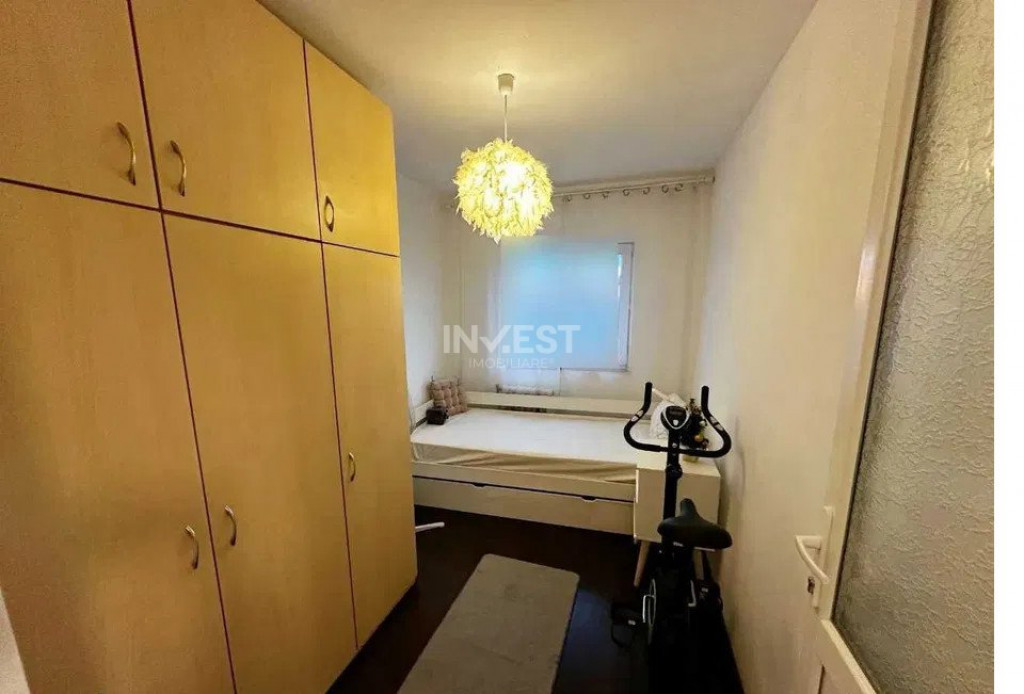 Apartament de vanzare cu 3 camere in Alexandru cel Bun