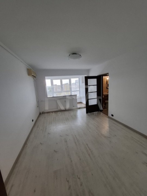 Apartament 3 camere circular 10/10, renovat, anvelopat, Drum