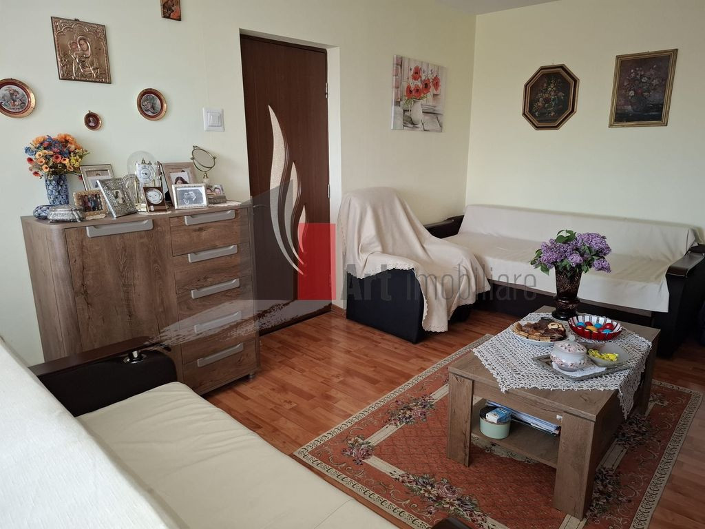 Ocazie! Ap. 2 cam. dec, 54 mp, et.9/10, Al. Fuiorului, 2 ...