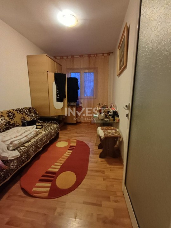 Piata Alexandru- Apartament 4 camere, 2 bai- bloc 1981