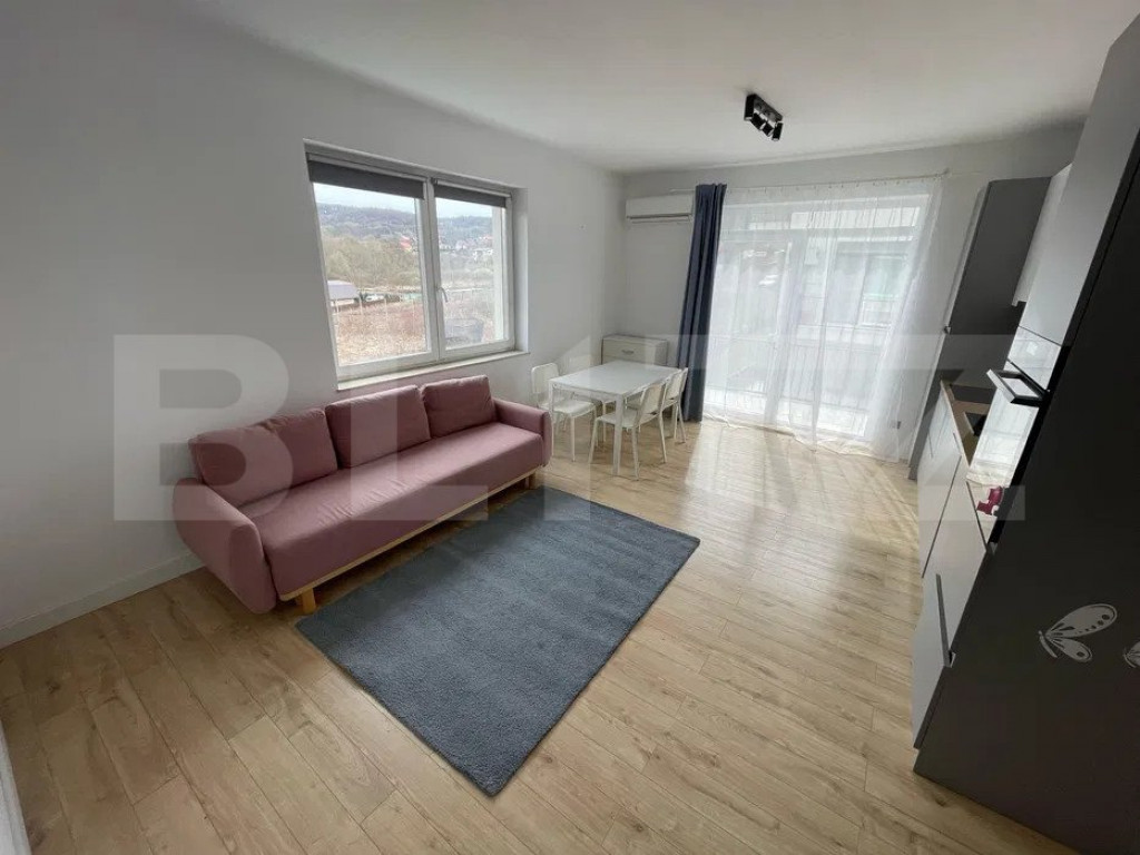 Apartament, 3 camere, decomandat, 60 mp, AC, garaj, zona Cam