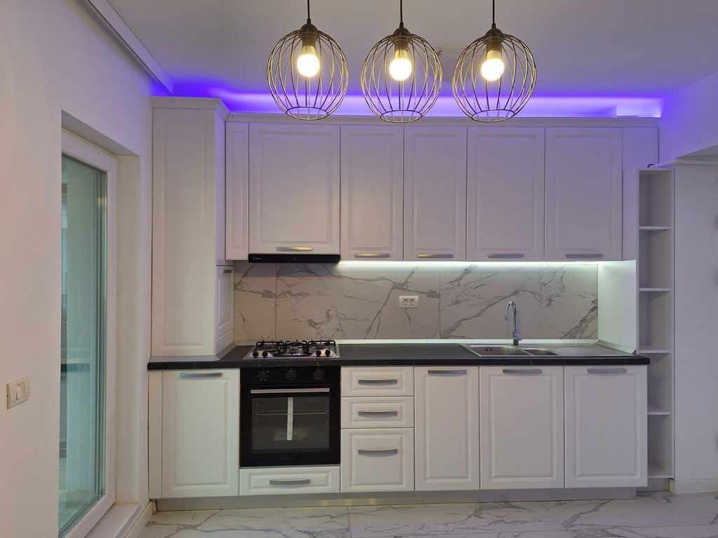 Apartament 2 cam 62mp, Metrou Timpuri Noi