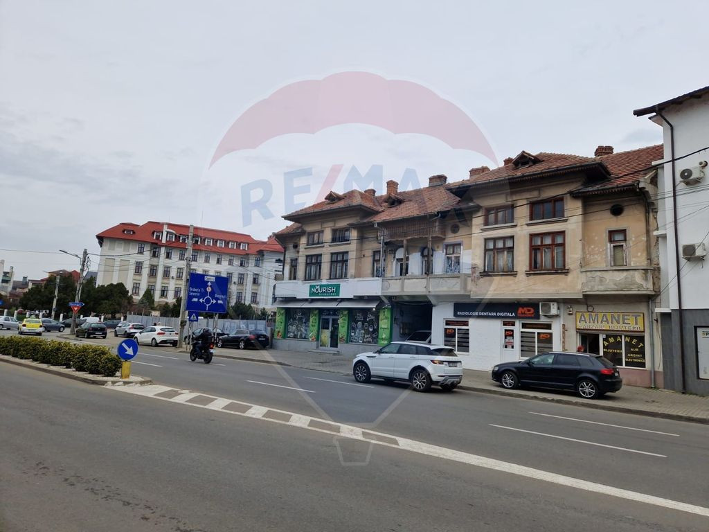 TEREN 1297 mp / zona 1 MAI / Medicina Veche / casa renova...