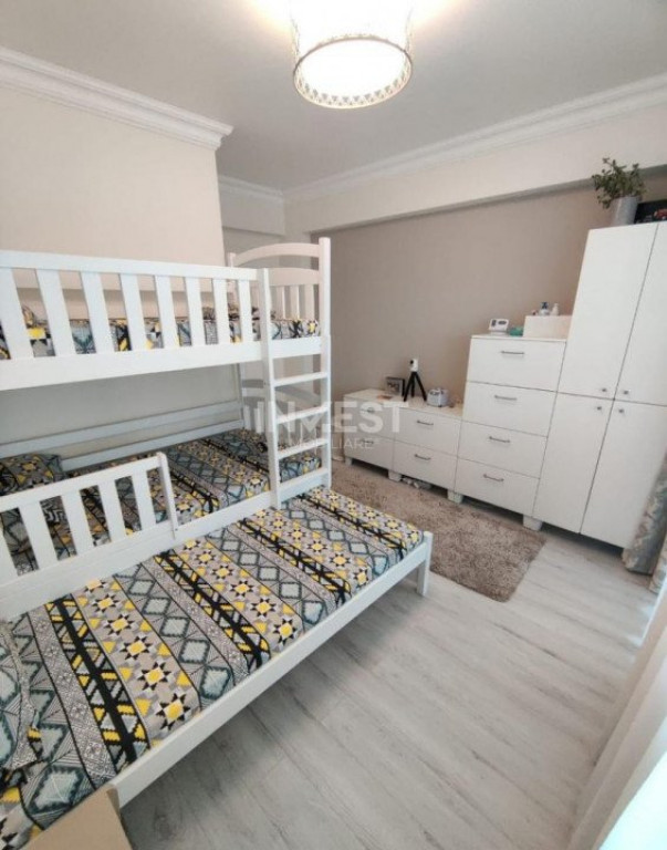 Apartament 2 camere, decomandat, etaj 1, bloc Nou, CUG