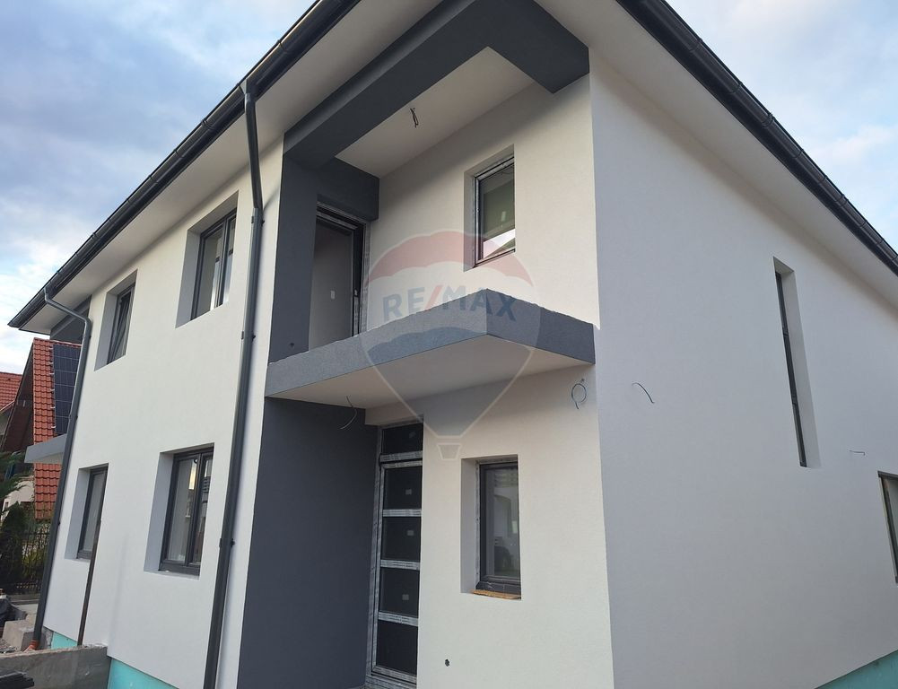 Duplex zona Brana cu predare in luna mai