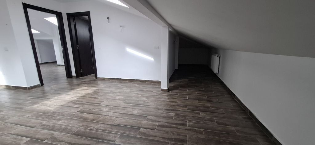 Apartament 2 camere centrala proprie Drumul Fermei