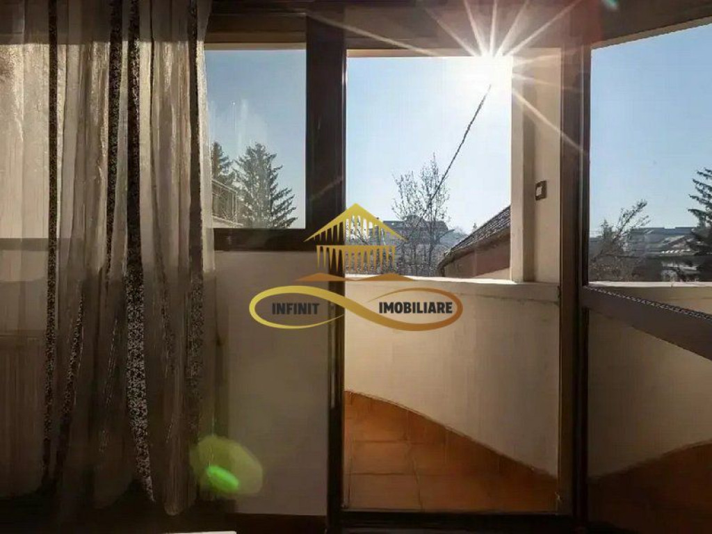 Casa de vanzare in centrul orasului Bacau