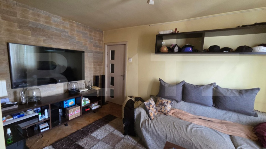 Apartament 3 camere, 48 mp utili, zona Craiovita Noua