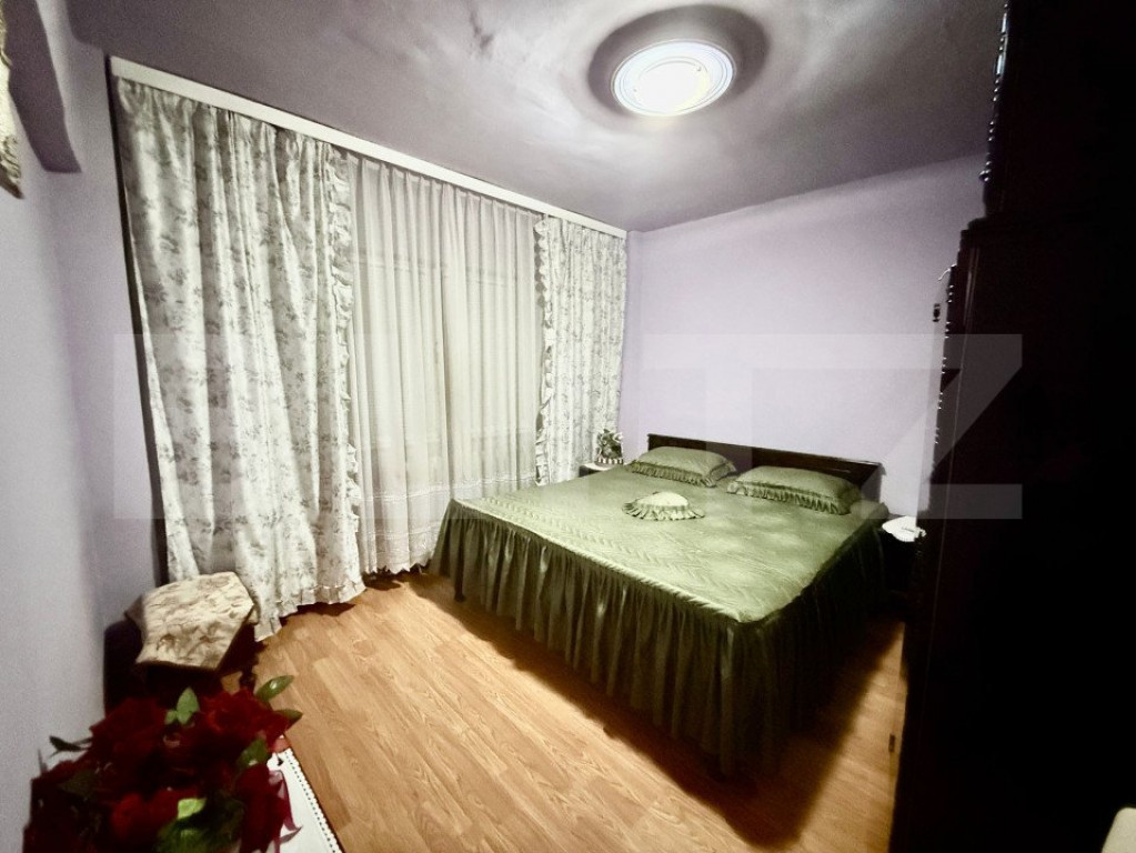 Apartament spațios cu mansardă, într-o zonă excelentă d