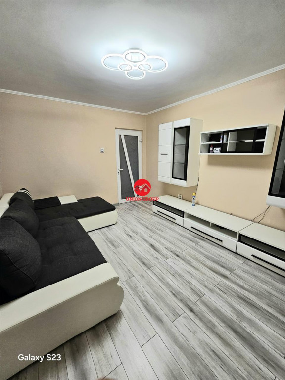 Apartament 3 camere partial mobilat, zona Tomis Nord