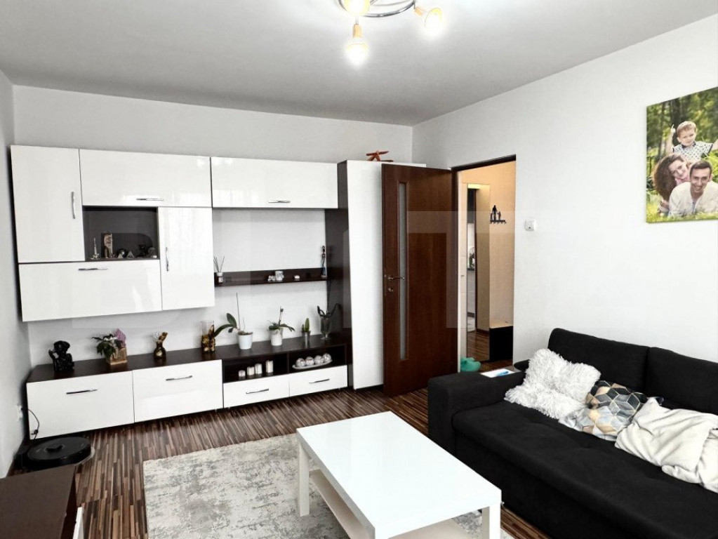 Apartament de vanzare, cu 2 camere, 52 mp, zona Astra