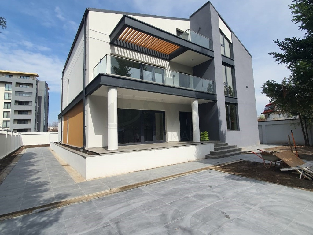 Vila moderna 8 camere I Zona Aviatiei Herastrau