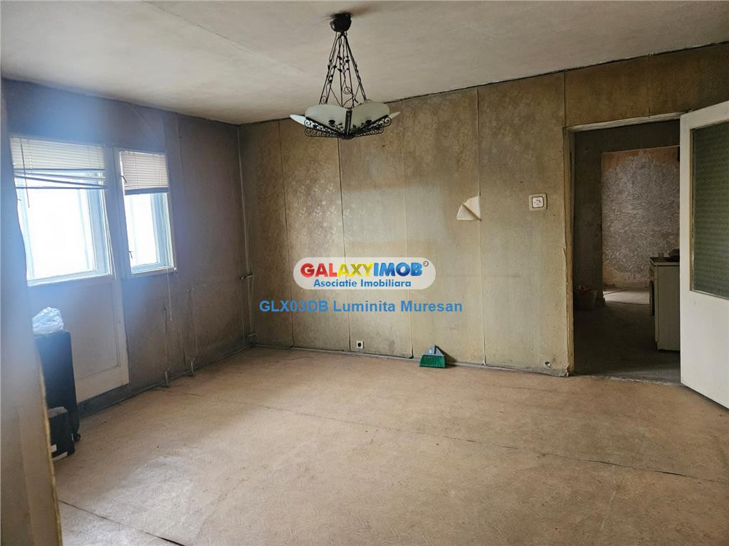 Apartament 3 camere semidecomandat Targoviste Micro 4