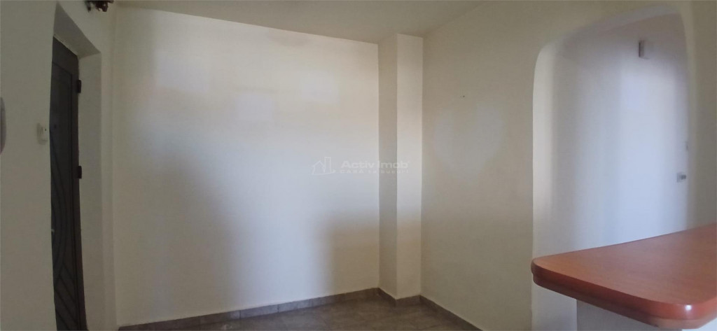 Apartament de 3 camere Bulevardul Unirii Micro 6