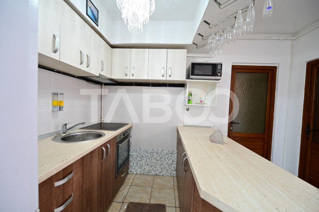 Apartament de inchiriat cu mutare imediata 48 mpu zona Doamn