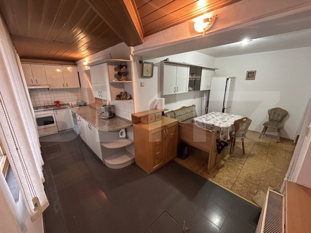 Apartament cu 3 camere 78 mp, zona Stefan cel Mare