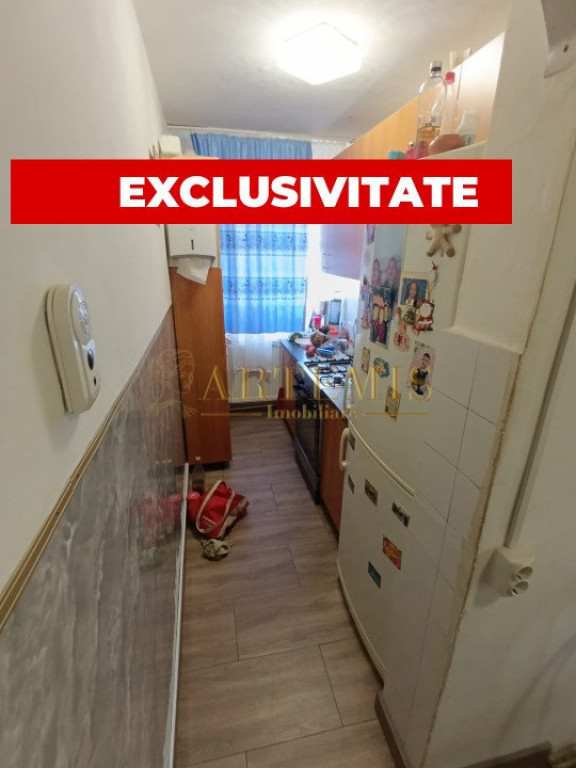 Apartament de 2 camere, semidecomandat, 41 mp., zona Lama.
