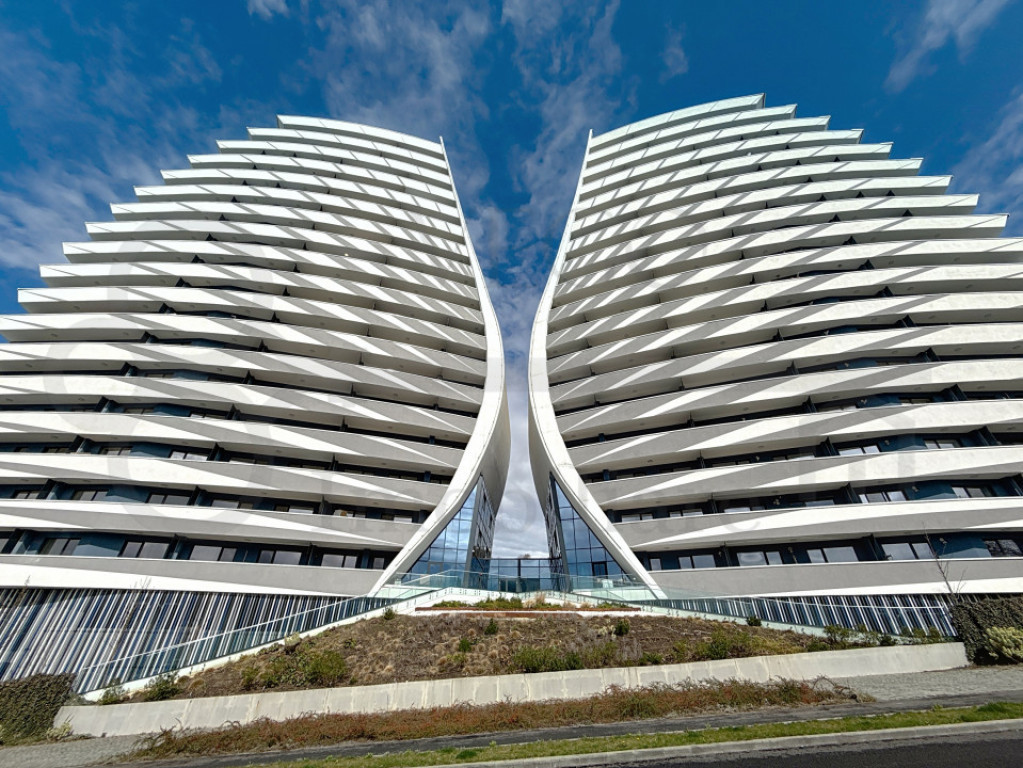 2 camere, 58 mp, finisat, terasa 12 mp, complex Wings