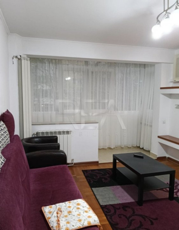 2 camere 1/4, centrala, anvelopat, bloc Tip P, Favorit