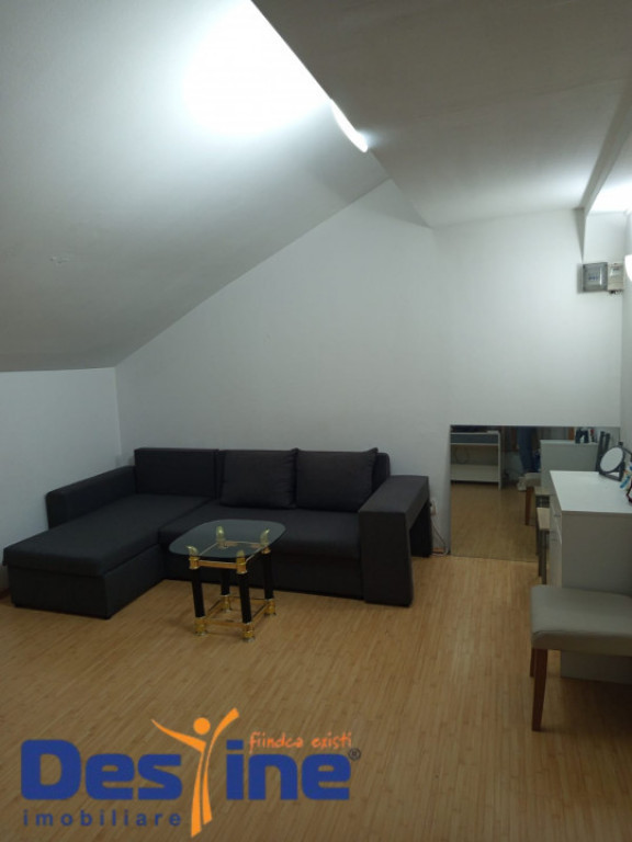 Apartament 2 camere / Bloc tip Vila / Etaj 3 (Mansarda)