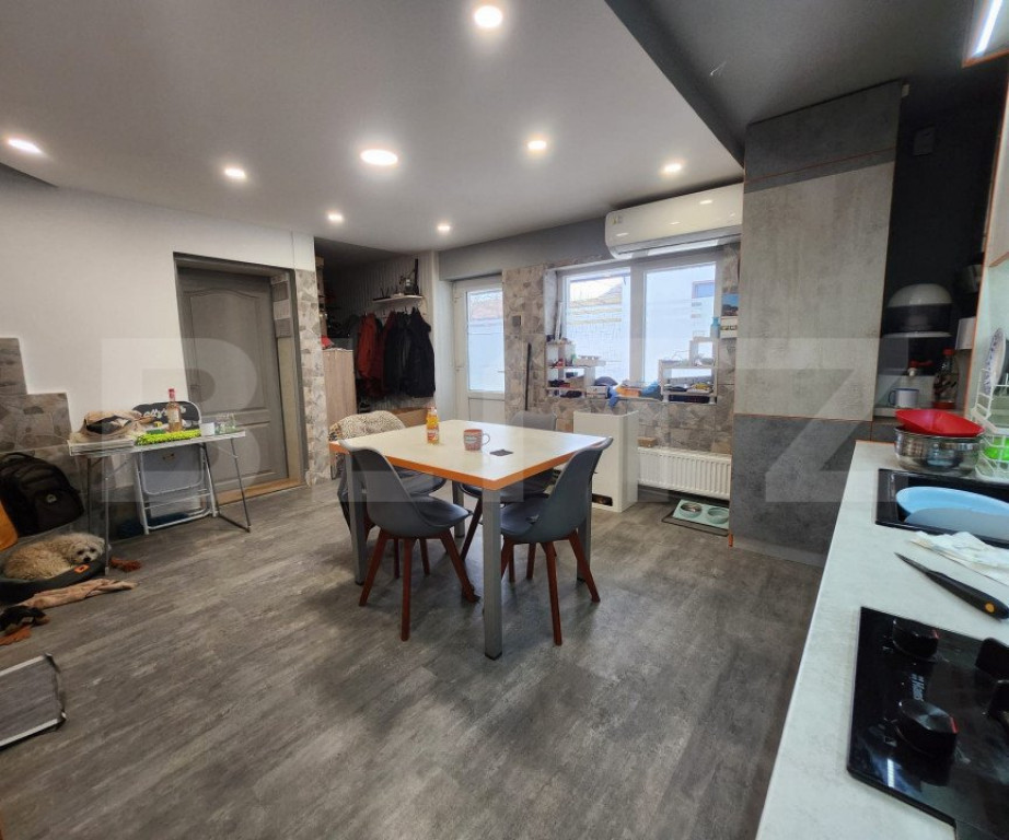 Casa cu 2 camere cu posibiliatte de inca 2, 102 mp+teren de