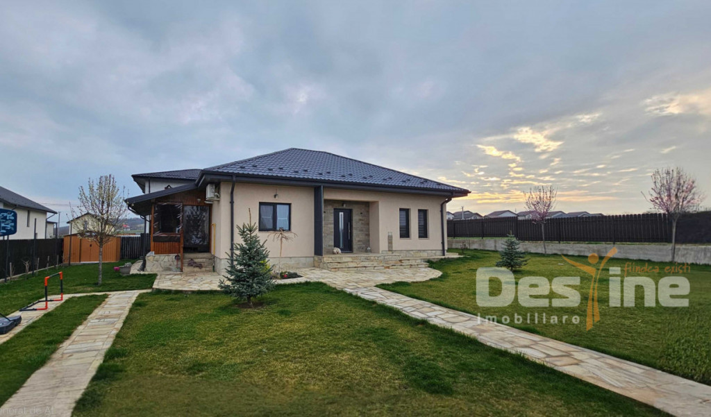 CORNEȘTI-Casă parter ,96mp utili, lângă piscina LeGaGa