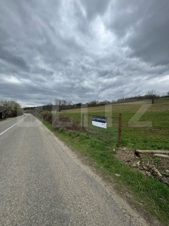 EXCLUSIVITATE! Teren la 10 km de Bistrita, 4526 mp, zona Ble